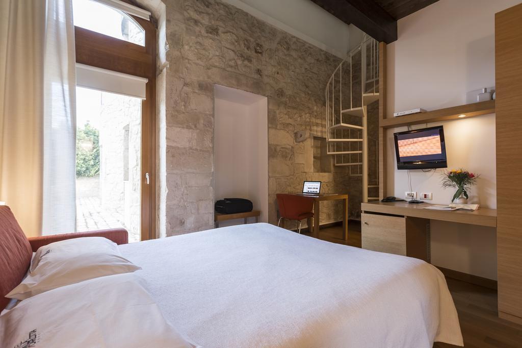 Hotel Villa Carlotta Ragusa Buitenkant foto